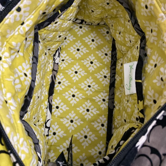 Vera Bradley small purse! Baroque design - Picture 3 of 10